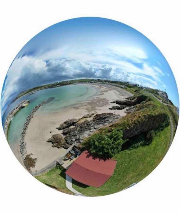 Cosy Portmor Log Cabin- Sea Views, Deck & Relaxation Malin Head エクステリア 写真